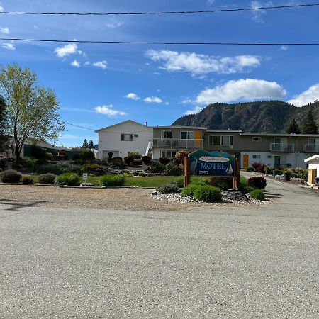 Holiday Beach Resort Motel Okanagan Falls Luaran gambar