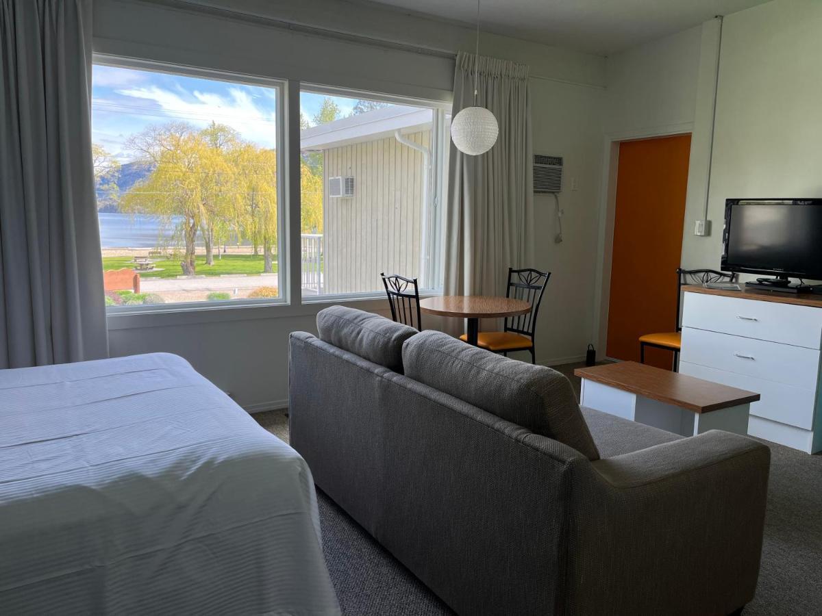 Holiday Beach Resort Motel Okanagan Falls Luaran gambar