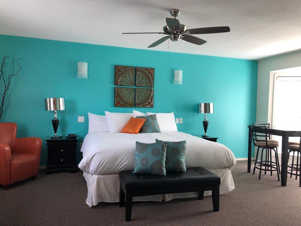 Holiday Beach Resort Motel Okanagan Falls Luaran gambar